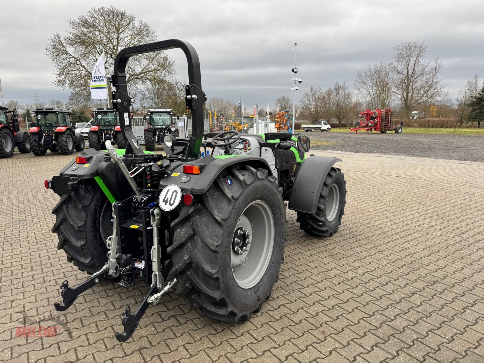 Traktor of the type Deutz-Fahr 5105 TB GS, Neumaschine in Elsteraue-Bornitz (Picture 7)