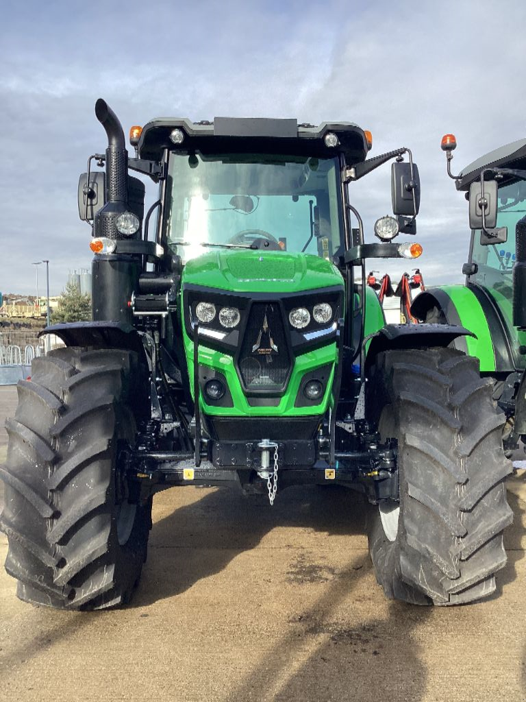 Traktor от тип Deutz-Fahr 5105, Gebrauchtmaschine в ST FLOUR (Снимка 2)