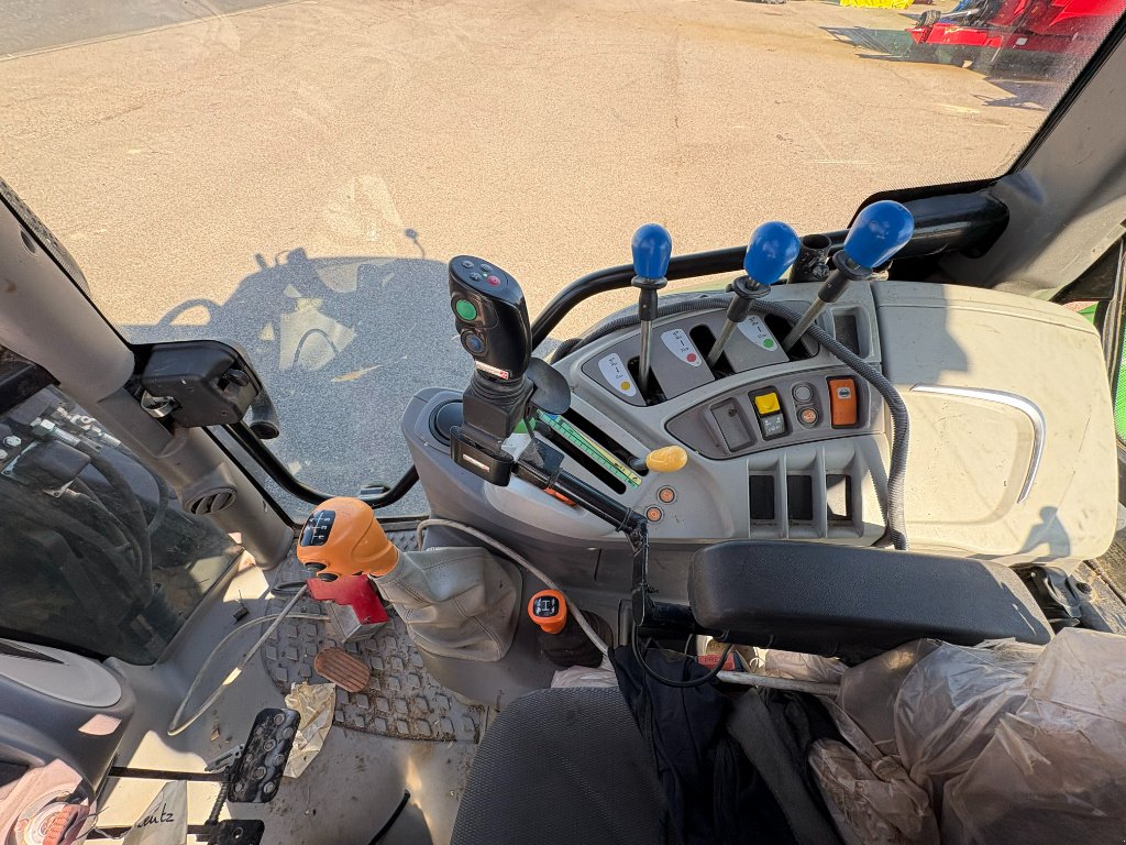 Traktor des Typs Deutz-Fahr 5110, Gebrauchtmaschine in Neufchâtel-en-Bray (Bild 9)