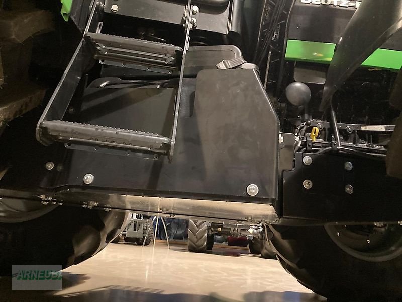 Traktor des Typs Deutz-Fahr 5115 GS, Neumaschine in Schlettau (Bild 11)