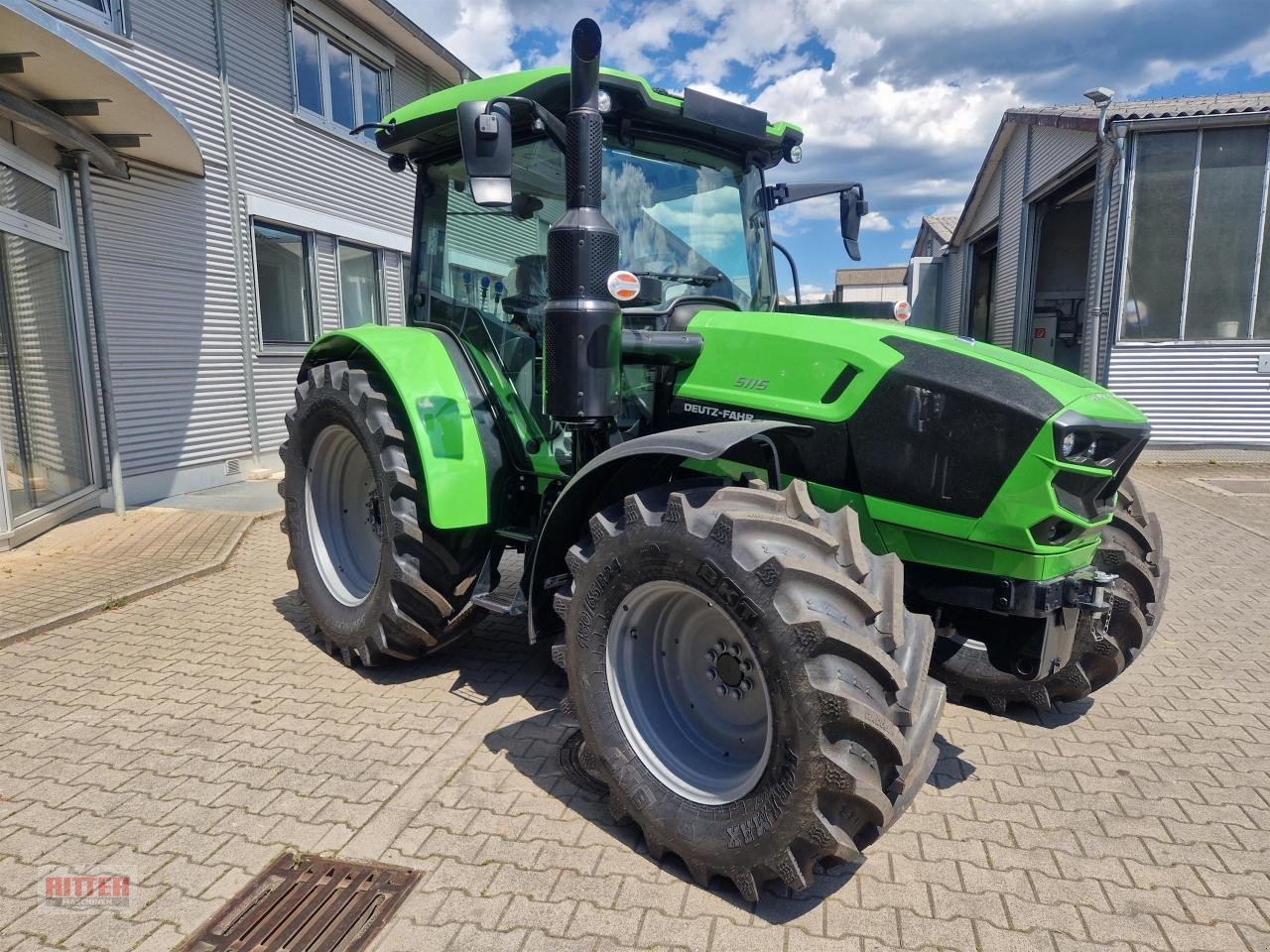 Traktor des Typs Deutz-Fahr 5115 GS, Neumaschine in Zell a. H. (Bild 5)