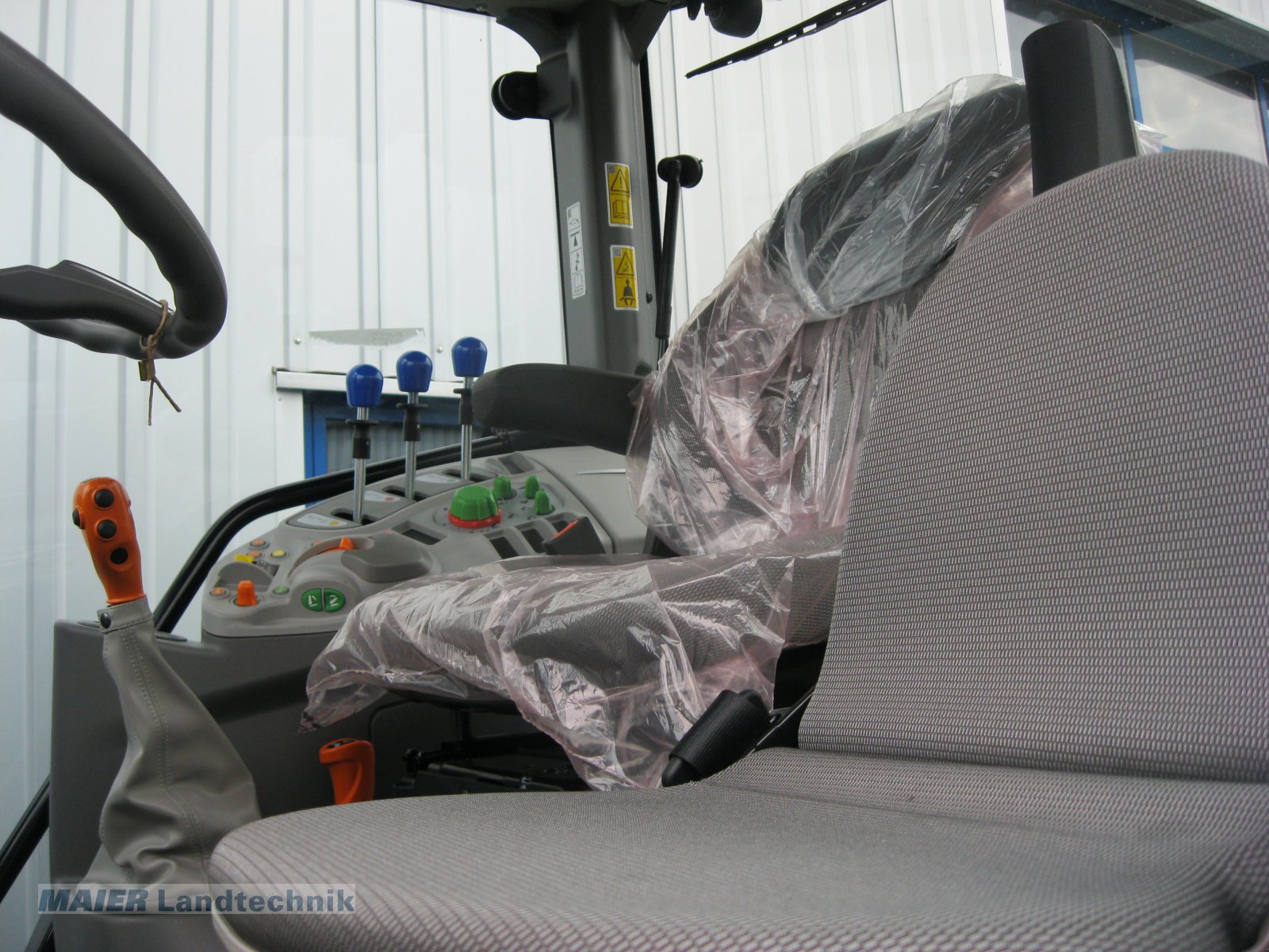 Traktor des Typs Deutz-Fahr 5115 GS, Neumaschine in Dieterskirchen (Bild 9)