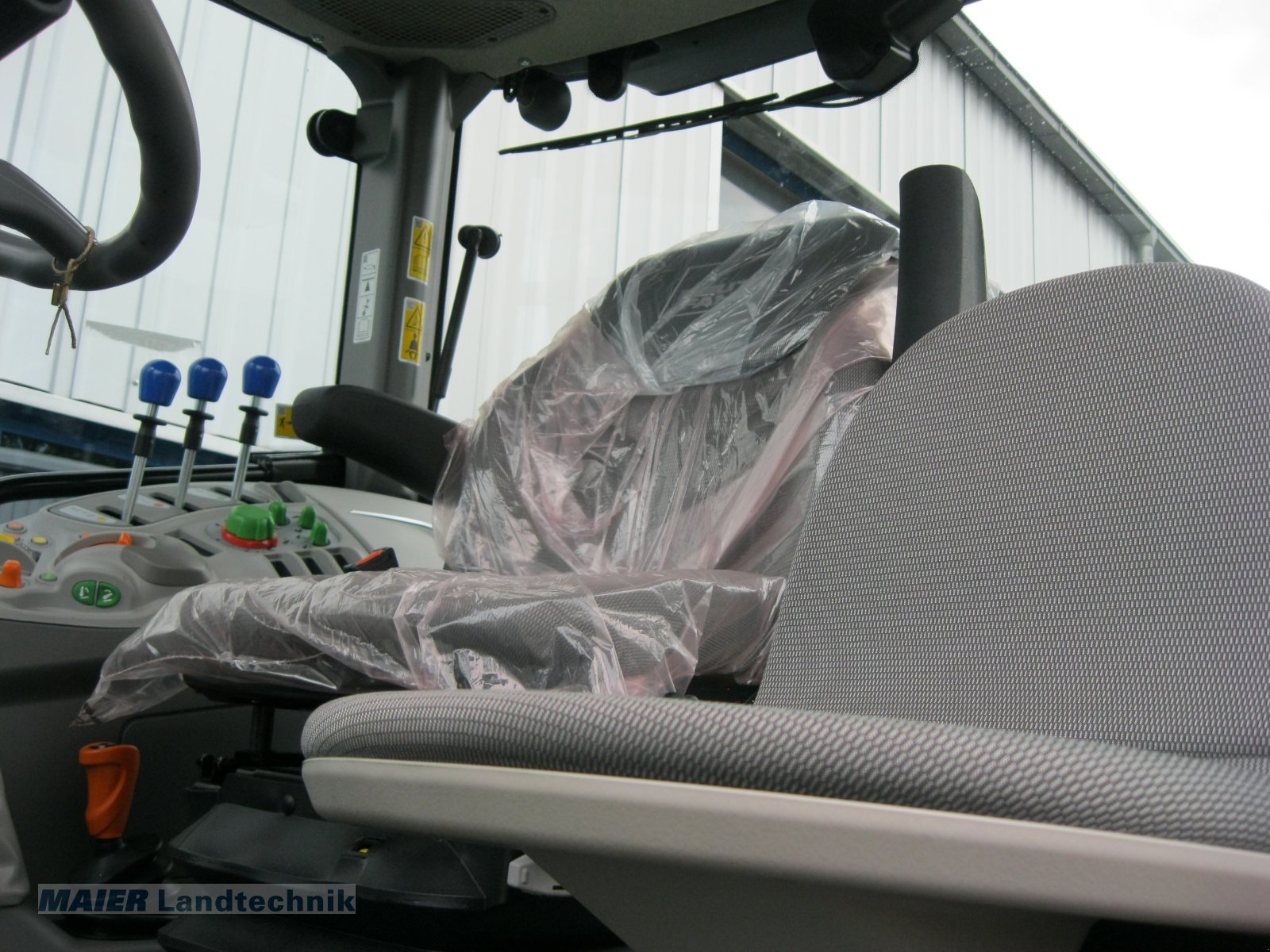 Traktor des Typs Deutz-Fahr 5115 GS, Neumaschine in Dieterskirchen (Bild 10)