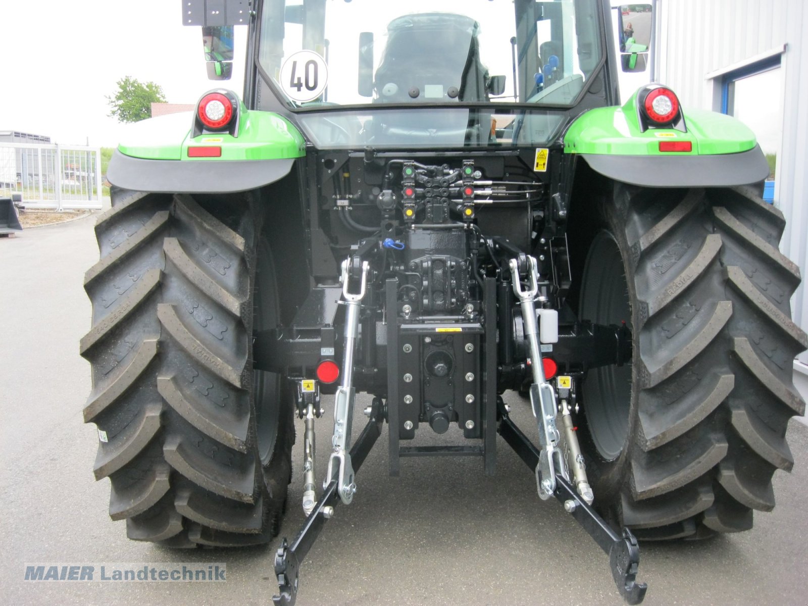 Traktor of the type Deutz-Fahr 5115 GS, Neumaschine in Dieterskirchen (Picture 4)