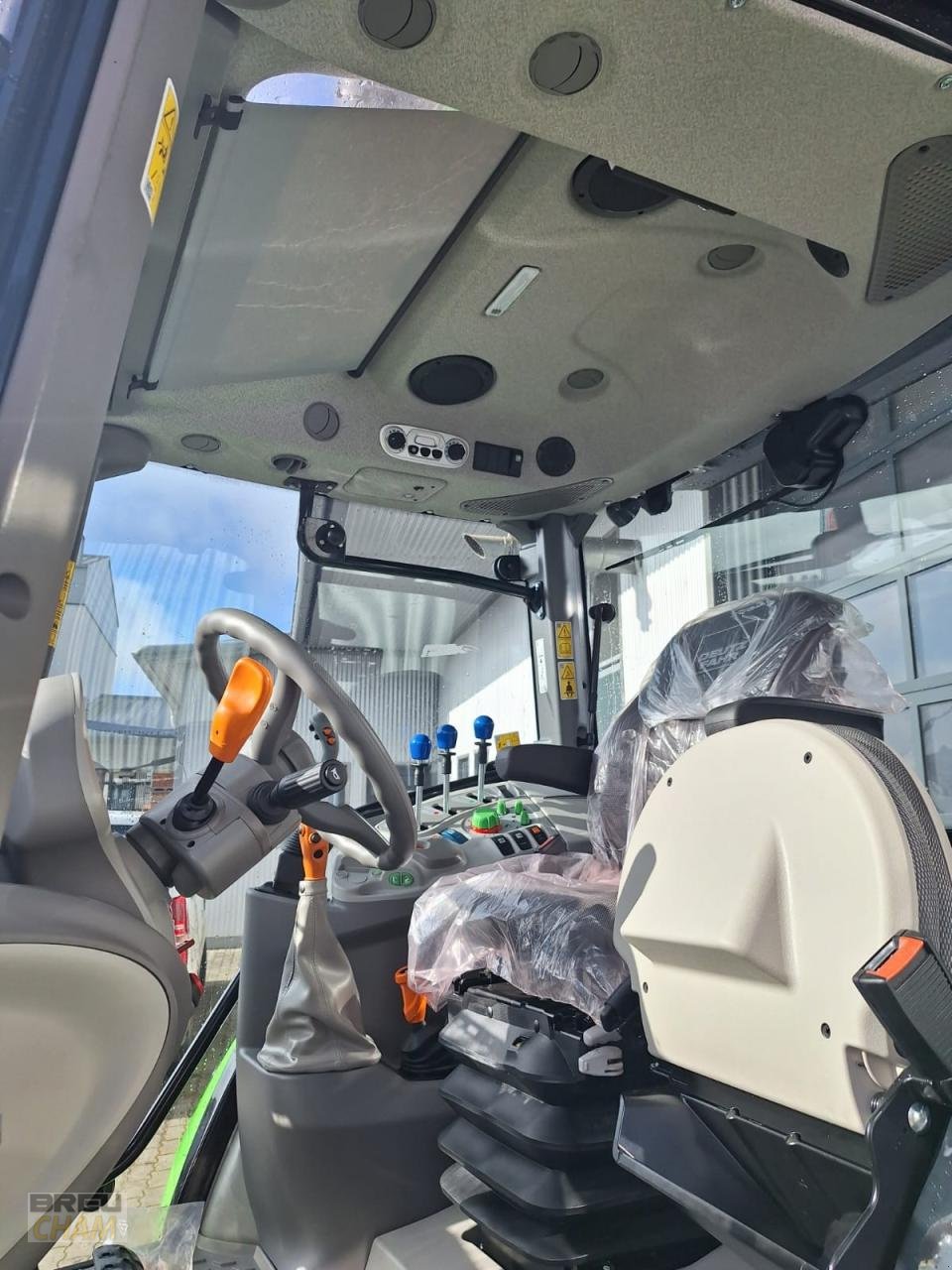 Traktor des Typs Deutz-Fahr 5115 GS, Neumaschine in Cham (Bild 8)