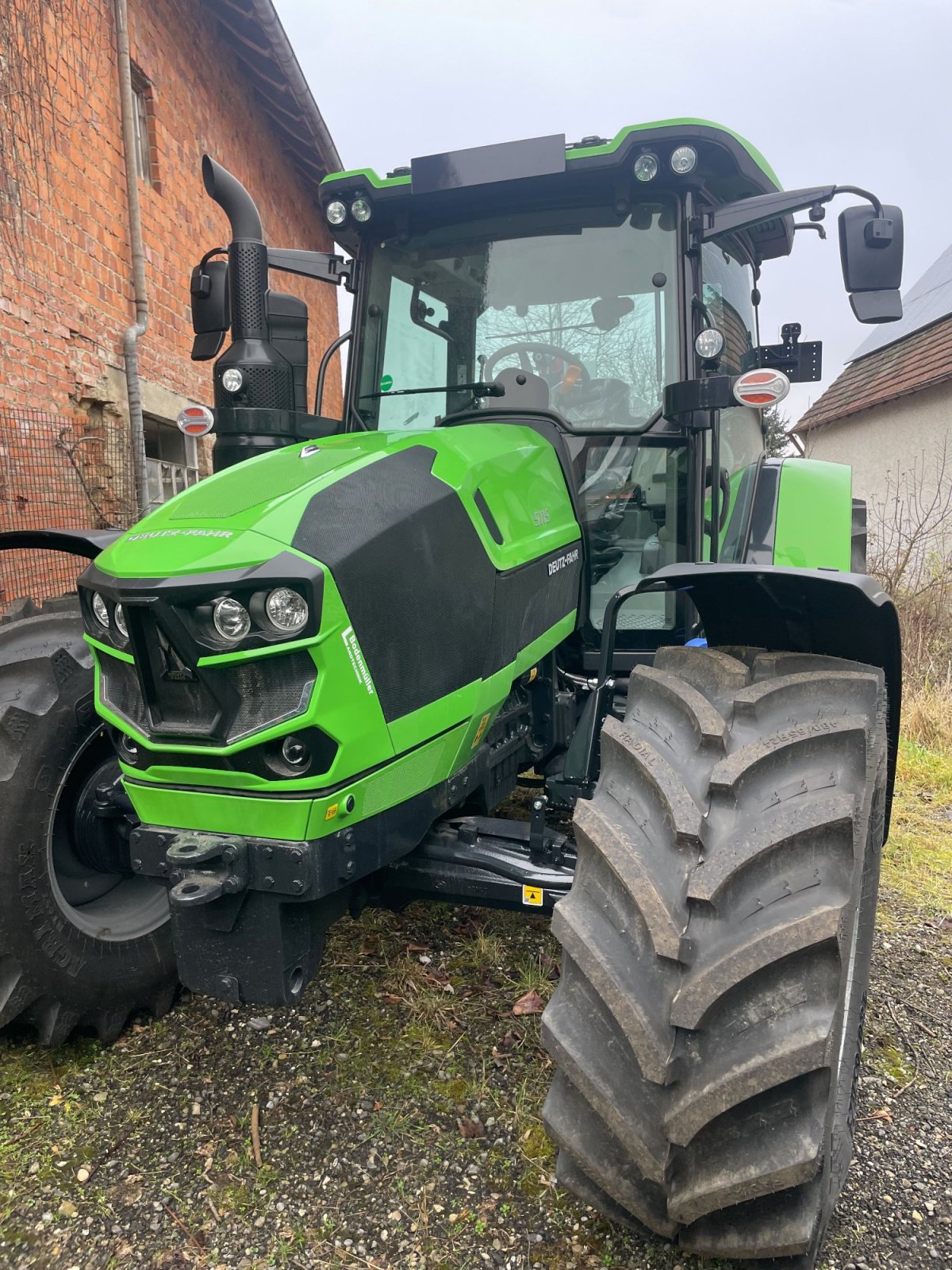 Traktor typu Deutz-Fahr 5115, Neumaschine v Ochsenhausen (Obrázek 1)