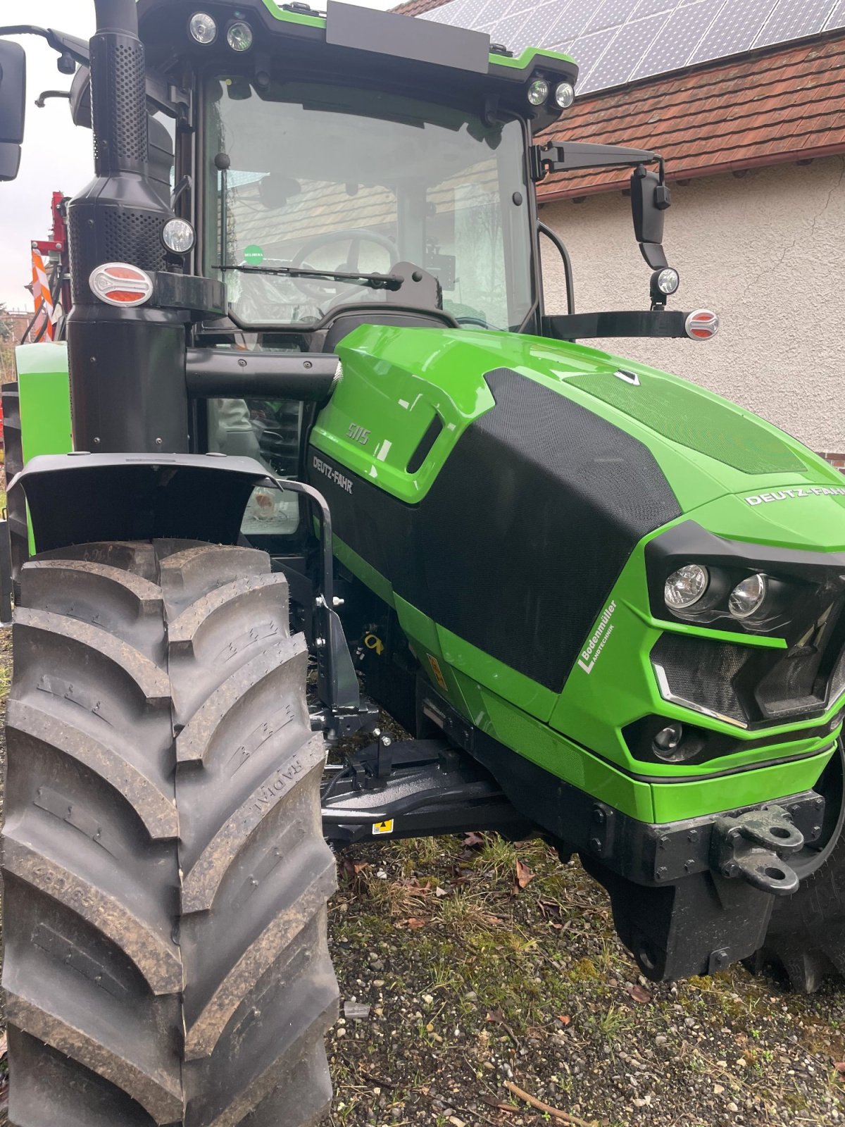 Traktor typu Deutz-Fahr 5115, Neumaschine v Ochsenhausen (Obrázek 2)