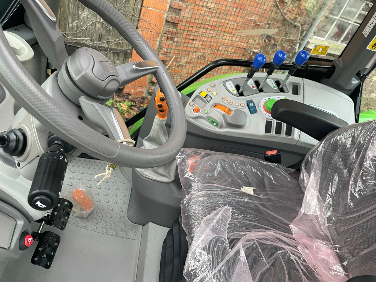 Traktor typu Deutz-Fahr 5115, Neumaschine v Ochsenhausen (Obrázek 8)