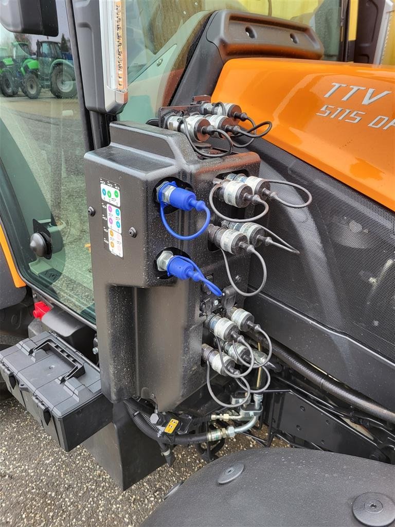 Traktor des Typs Deutz-Fahr 5115DF TTV (WS) 4 hjulsstyring, ISObus, Trinløs transmission, Gebrauchtmaschine in Sabro (Bild 16)