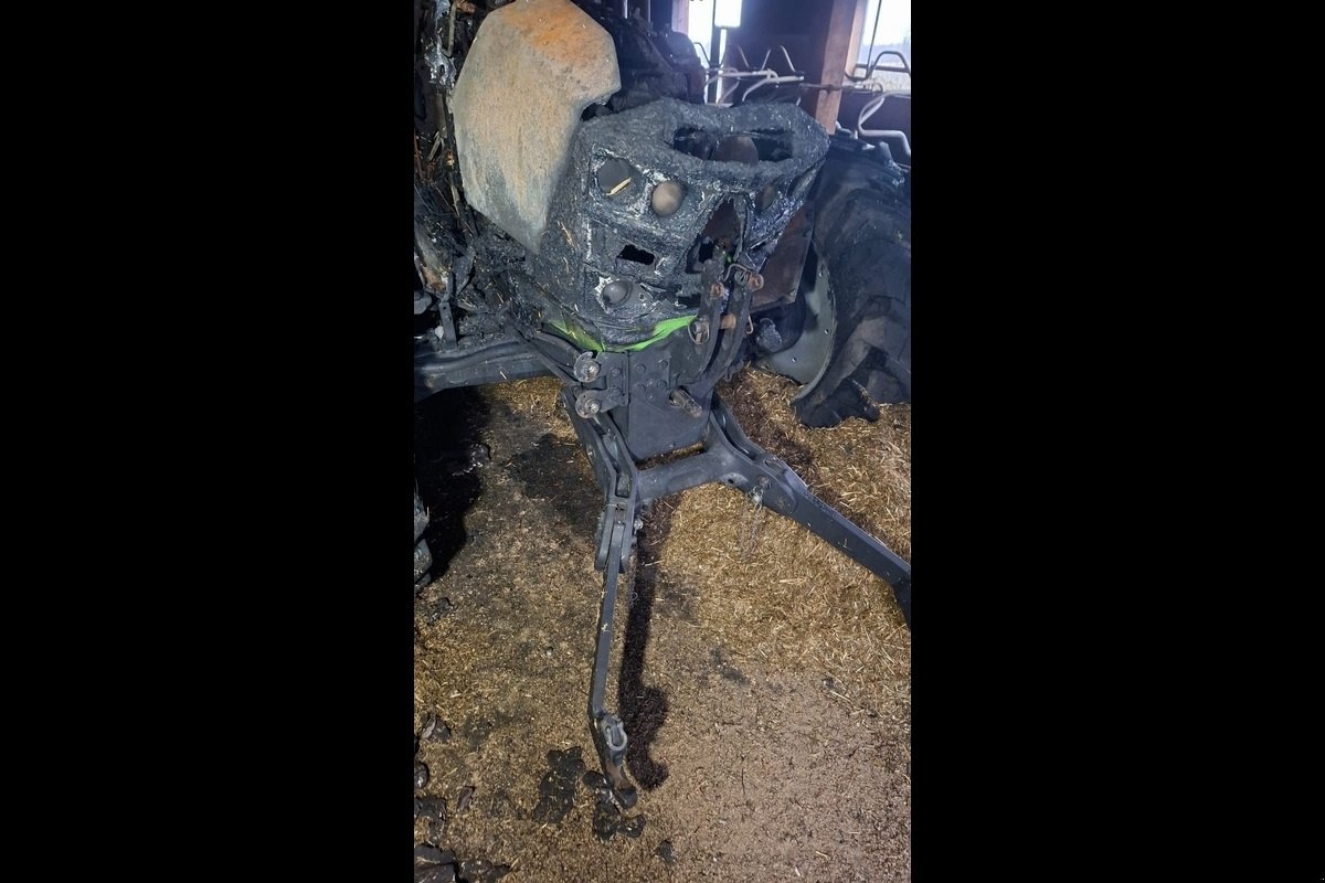 Traktor of the type Deutz-Fahr 5120 G, Gebrauchtmaschine in Viborg (Picture 4)