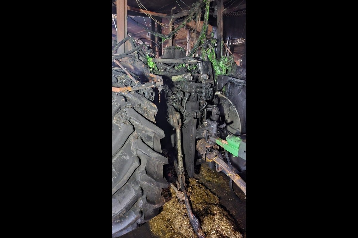 Traktor of the type Deutz-Fahr 5120 G, Gebrauchtmaschine in Viborg (Picture 3)