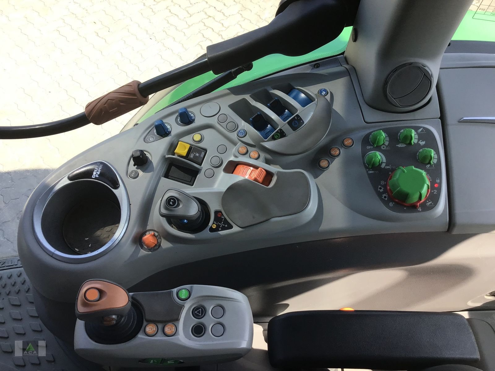 Traktor типа Deutz-Fahr 5120 TTV DT Premium Plus, Gebrauchtmaschine в Markt Hartmannsdorf (Фотография 10)