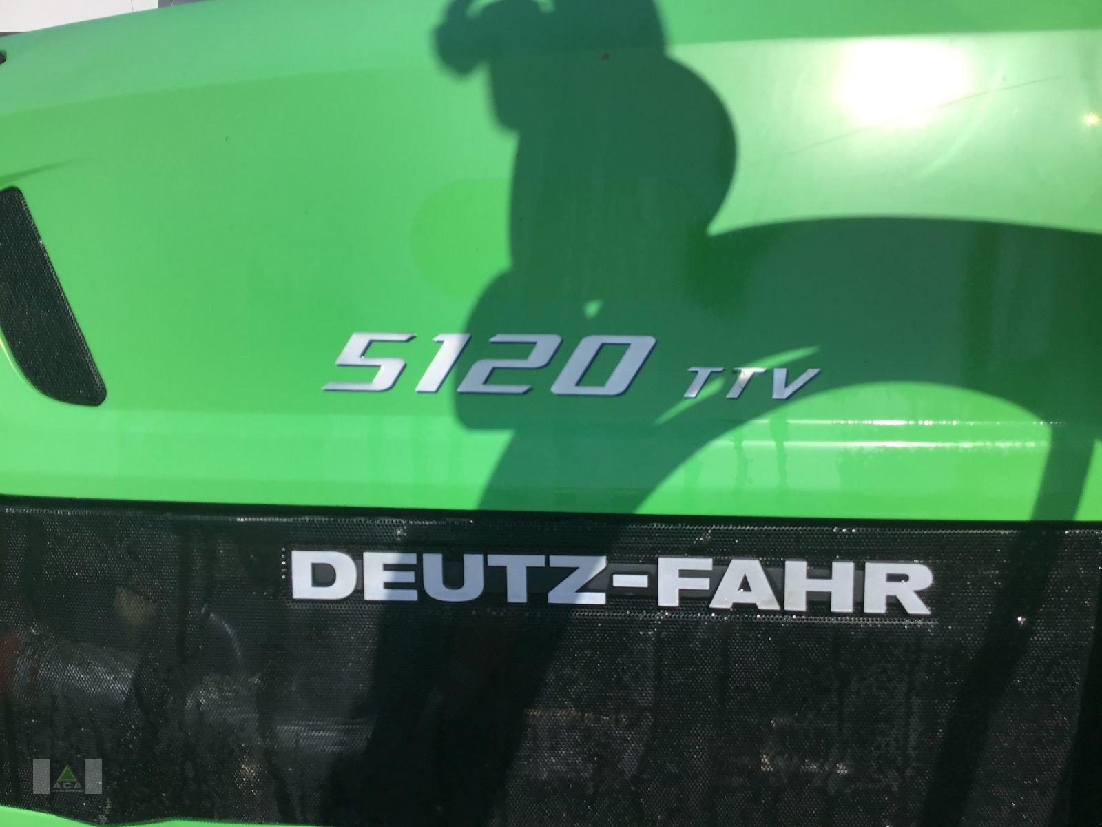 Traktor типа Deutz-Fahr 5120 TTV DT Premium Plus, Gebrauchtmaschine в Markt Hartmannsdorf (Фотография 8)