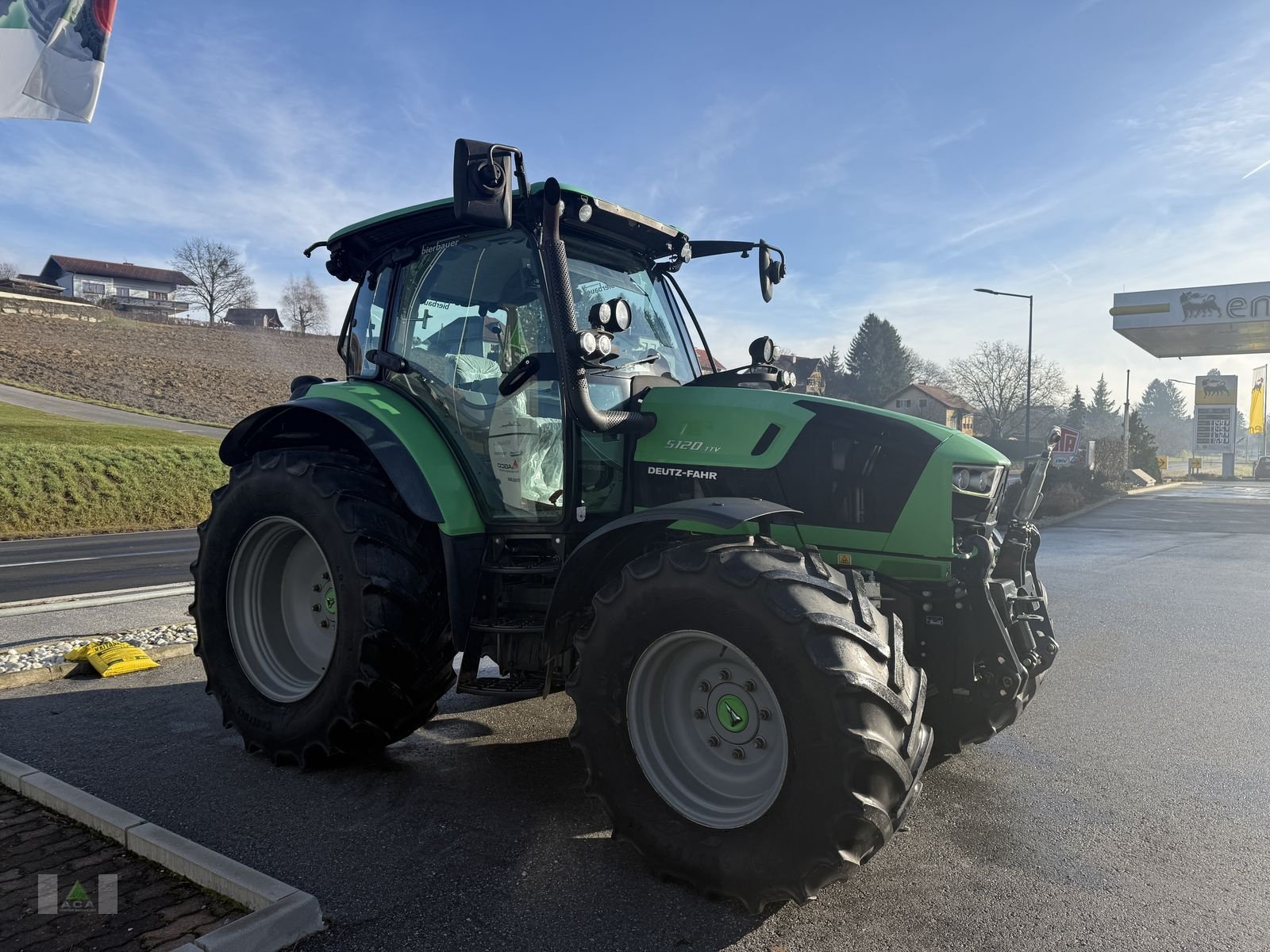 Traktor van het type Deutz-Fahr 5120 TTV DT Premium Plus, Gebrauchtmaschine in Markt Hartmannsdorf (Foto 8)