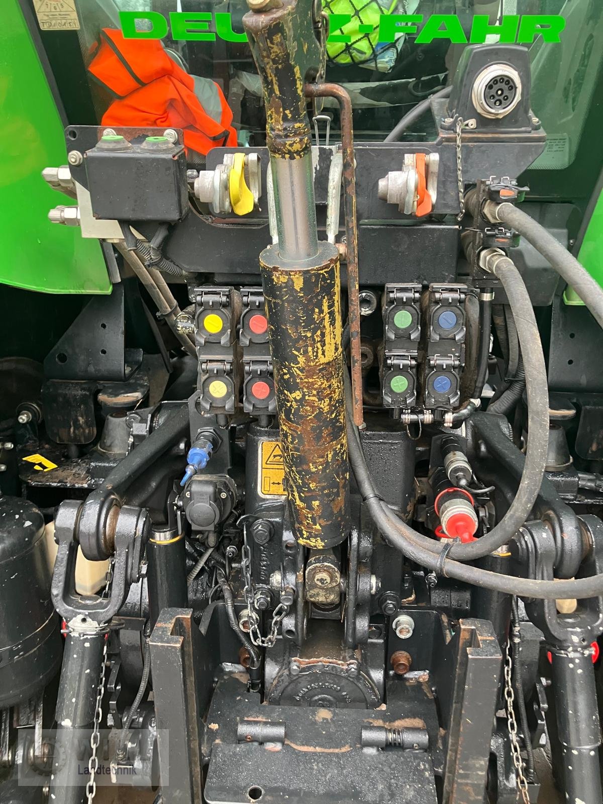 Traktor типа Deutz-Fahr 5120 TTV, Gebrauchtmaschine в Rudendorf (Фотография 16)