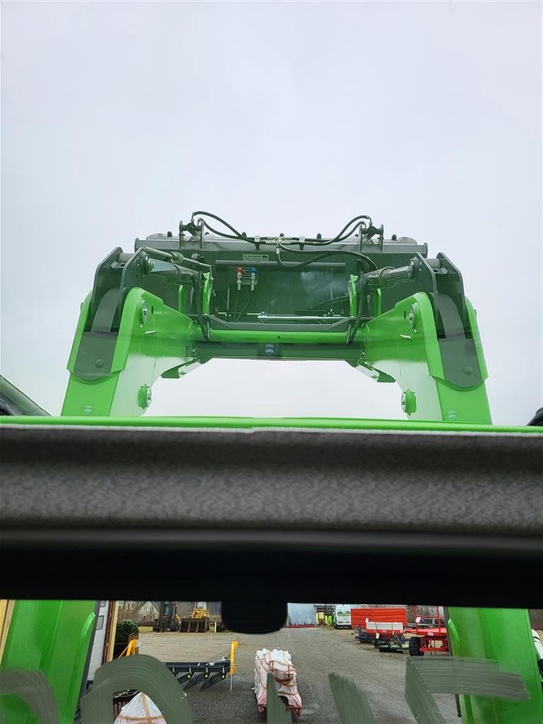 Traktor des Typs Deutz-Fahr 5125 GS Stoll FZ 39-27, Gebrauchtmaschine in Sabro (Bild 13)