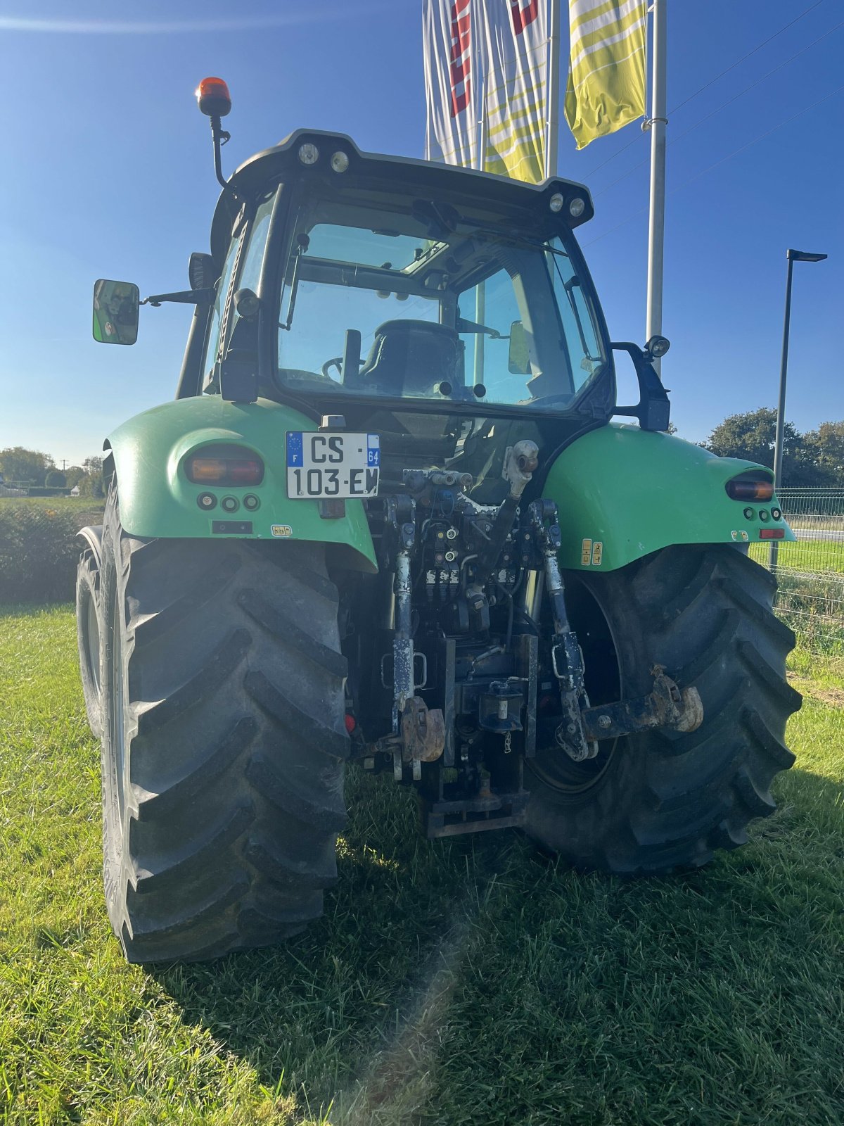 Traktor типа Deutz-Fahr 6.10 TTV, Gebrauchtmaschine в PONTIVY (Фотография 4)