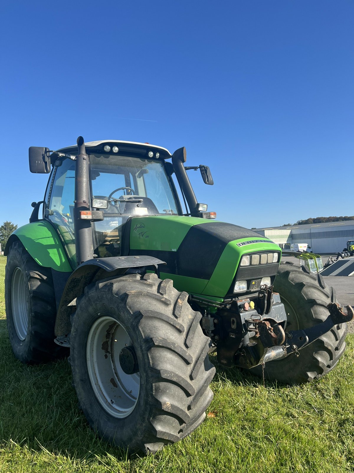 Traktor типа Deutz-Fahr 6.10 TTV, Gebrauchtmaschine в PONTIVY (Фотография 6)