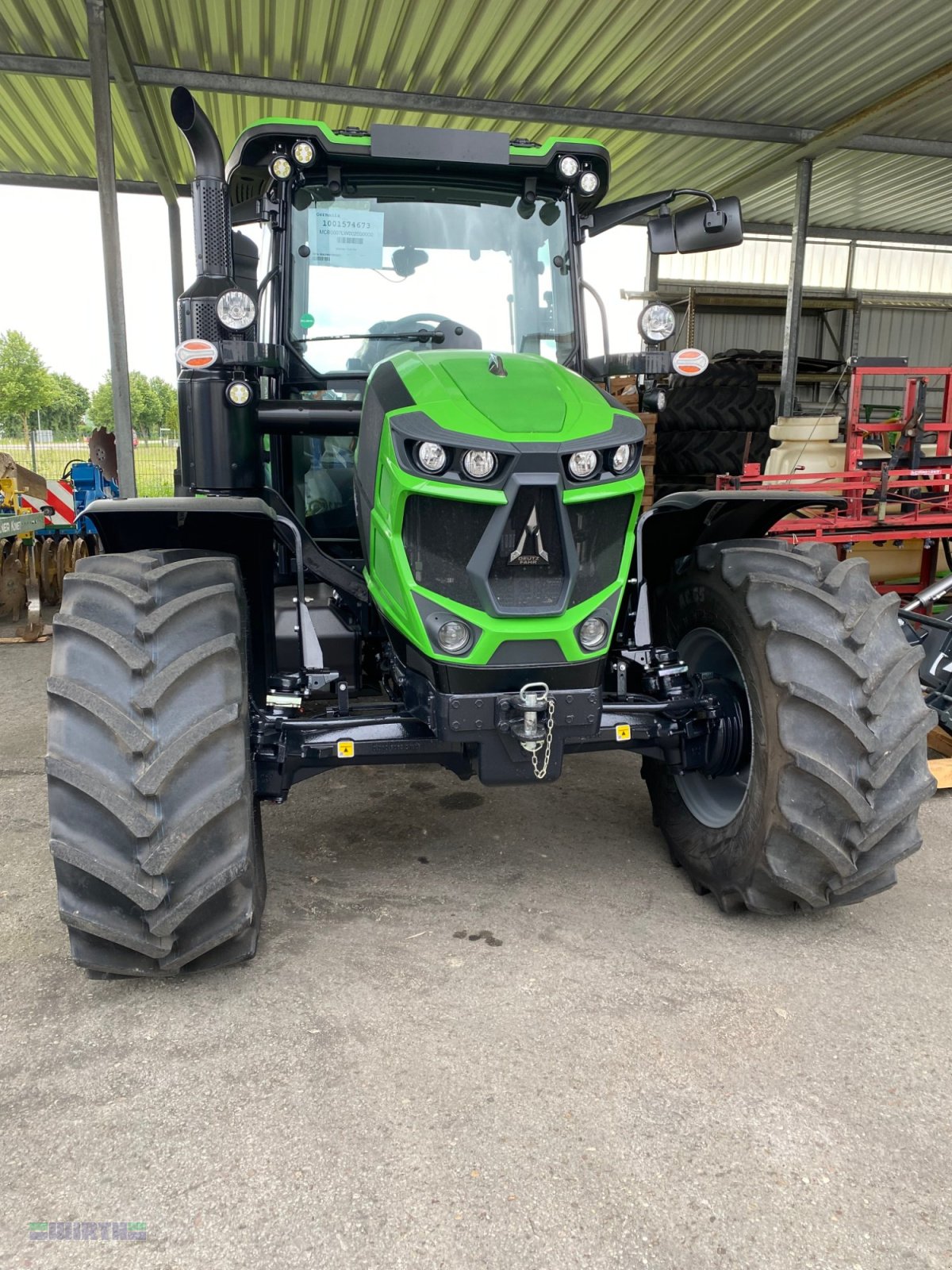 Traktor des Typs Deutz-Fahr 6115 C "FK und FZ", Neumaschine in Buchdorf (Bild 4)