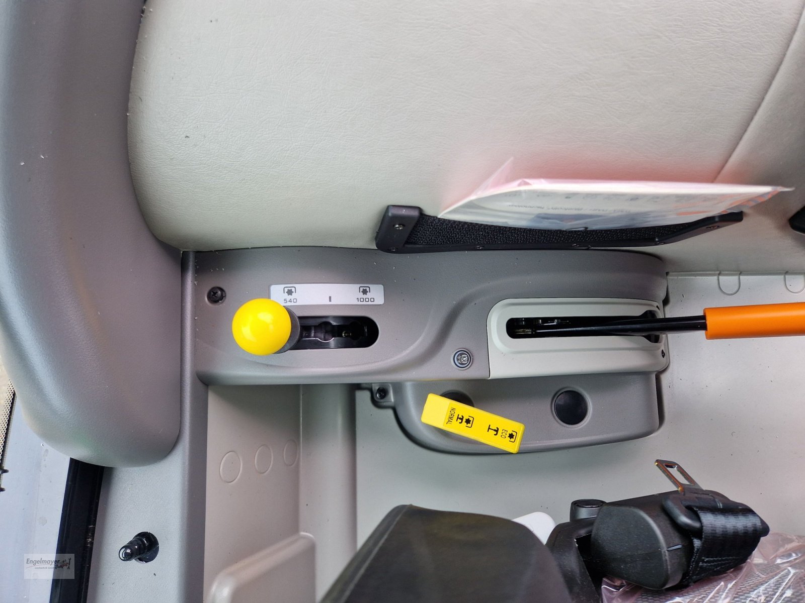 Traktor a típus Deutz-Fahr 6115 C, Neumaschine ekkor: Altusried-Kimratshofen (Kép 9)