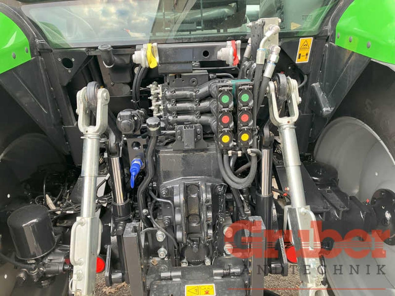 Traktor Türe ait Deutz-Fahr 6115 C, Gebrauchtmaschine içinde Ampfing (resim 7)