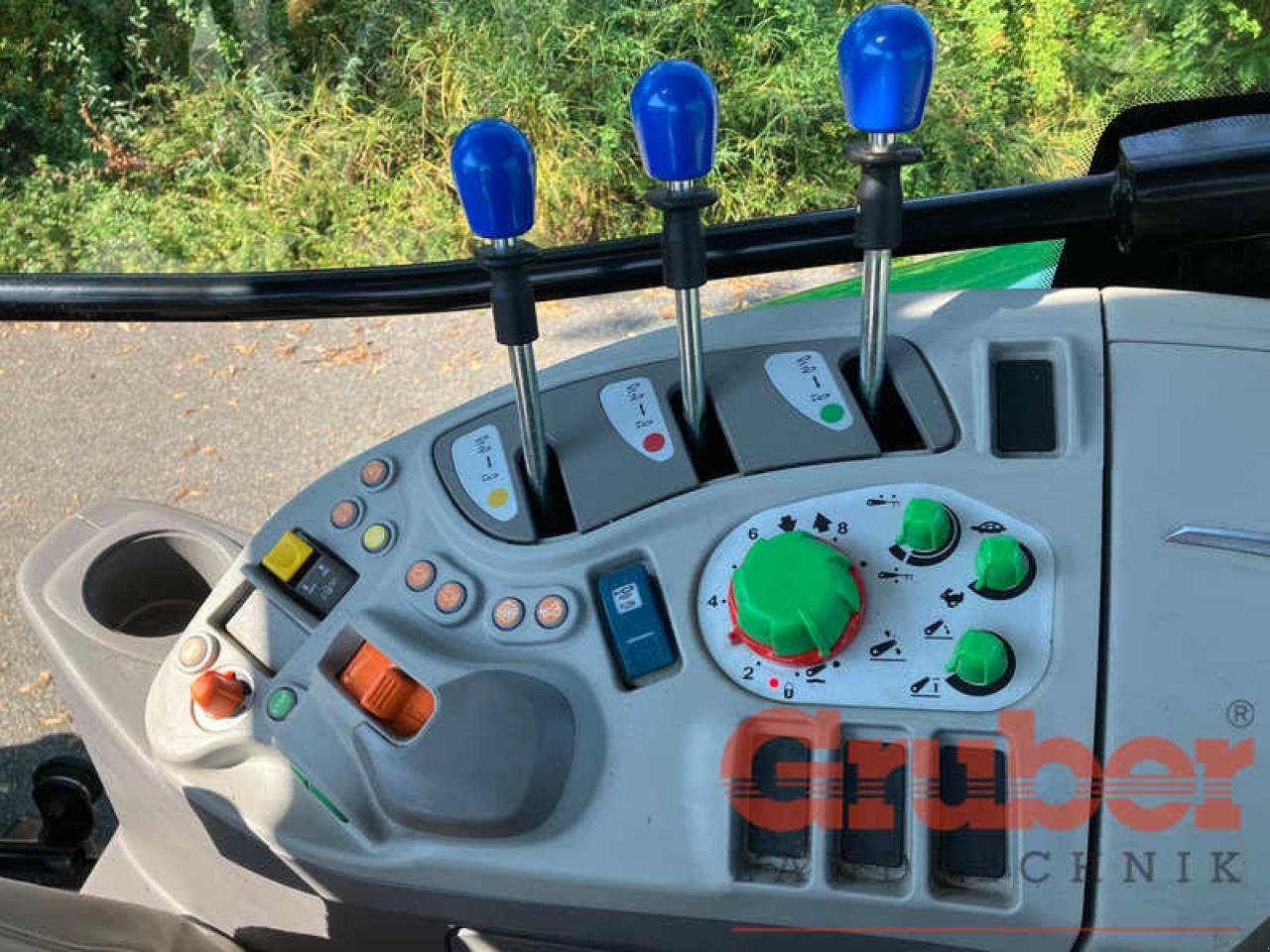 Traktor Türe ait Deutz-Fahr 6115 C, Gebrauchtmaschine içinde Ampfing (resim 15)