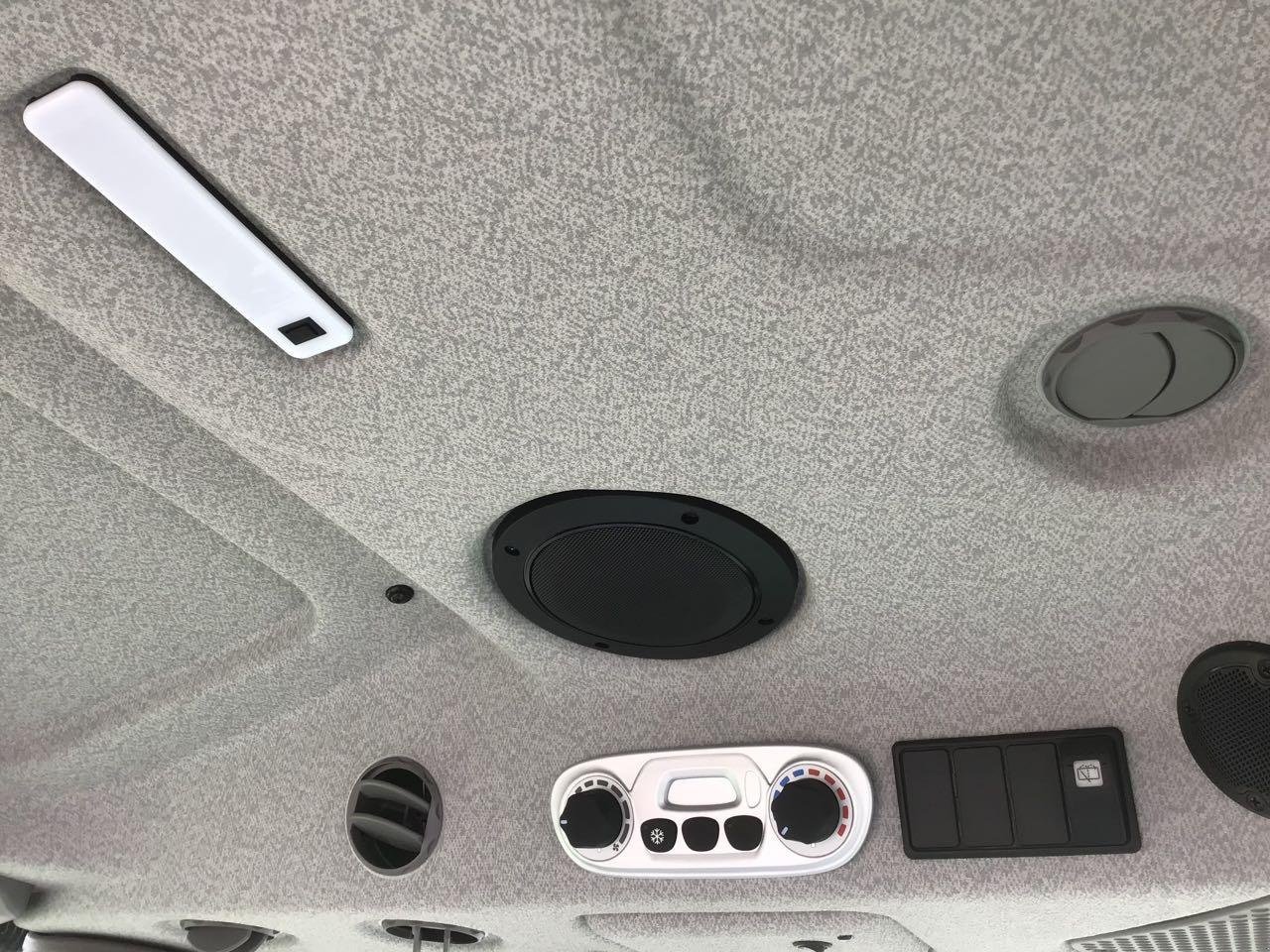 Traktor του τύπου Deutz-Fahr 6115 C, Neumaschine σε Burgbernheim (Φωτογραφία 13)