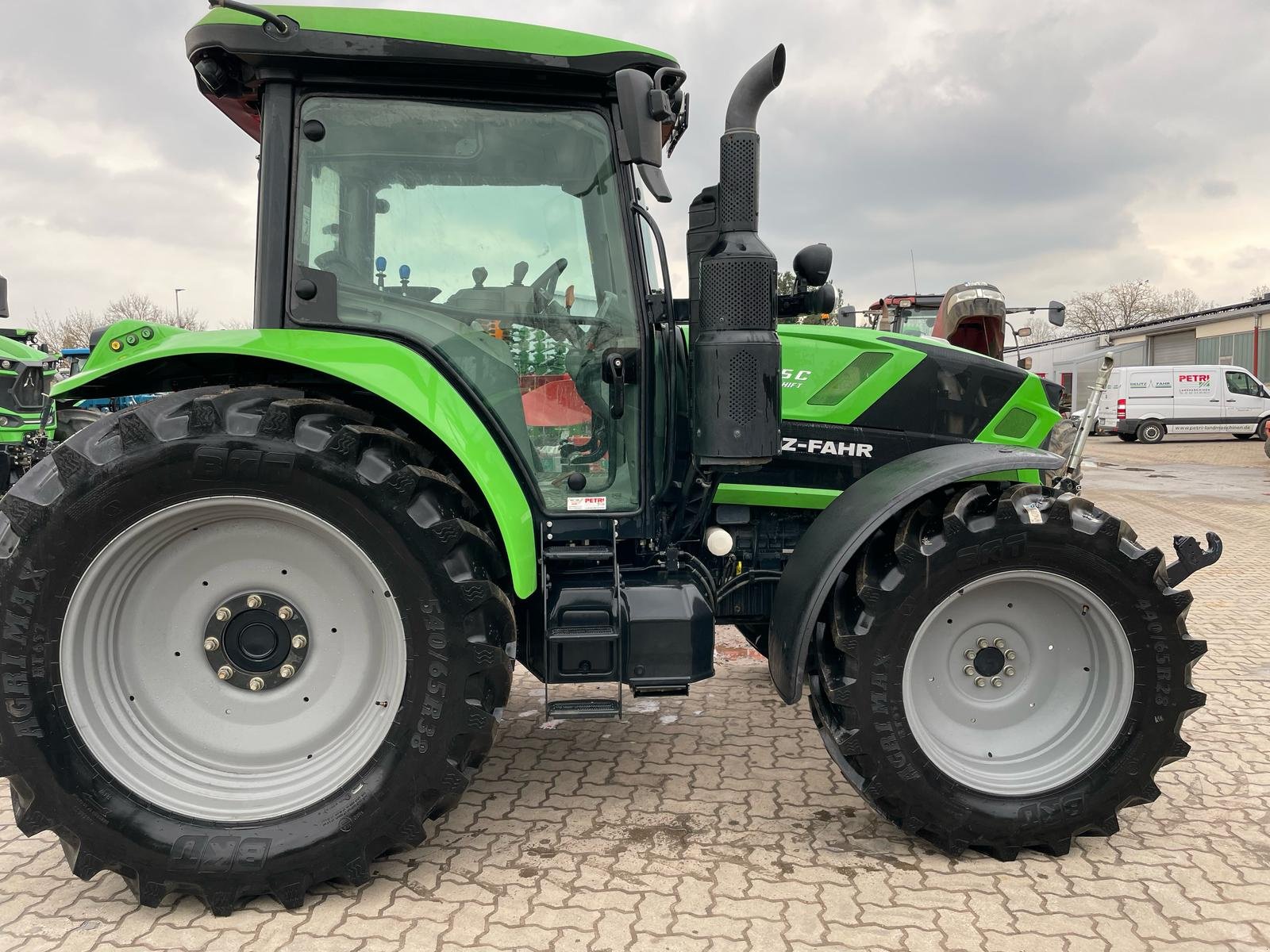Traktor типа Deutz-Fahr 6115C RV-Shift, Gebrauchtmaschine в Dannstadt-Schauernheim (Фотография 3)