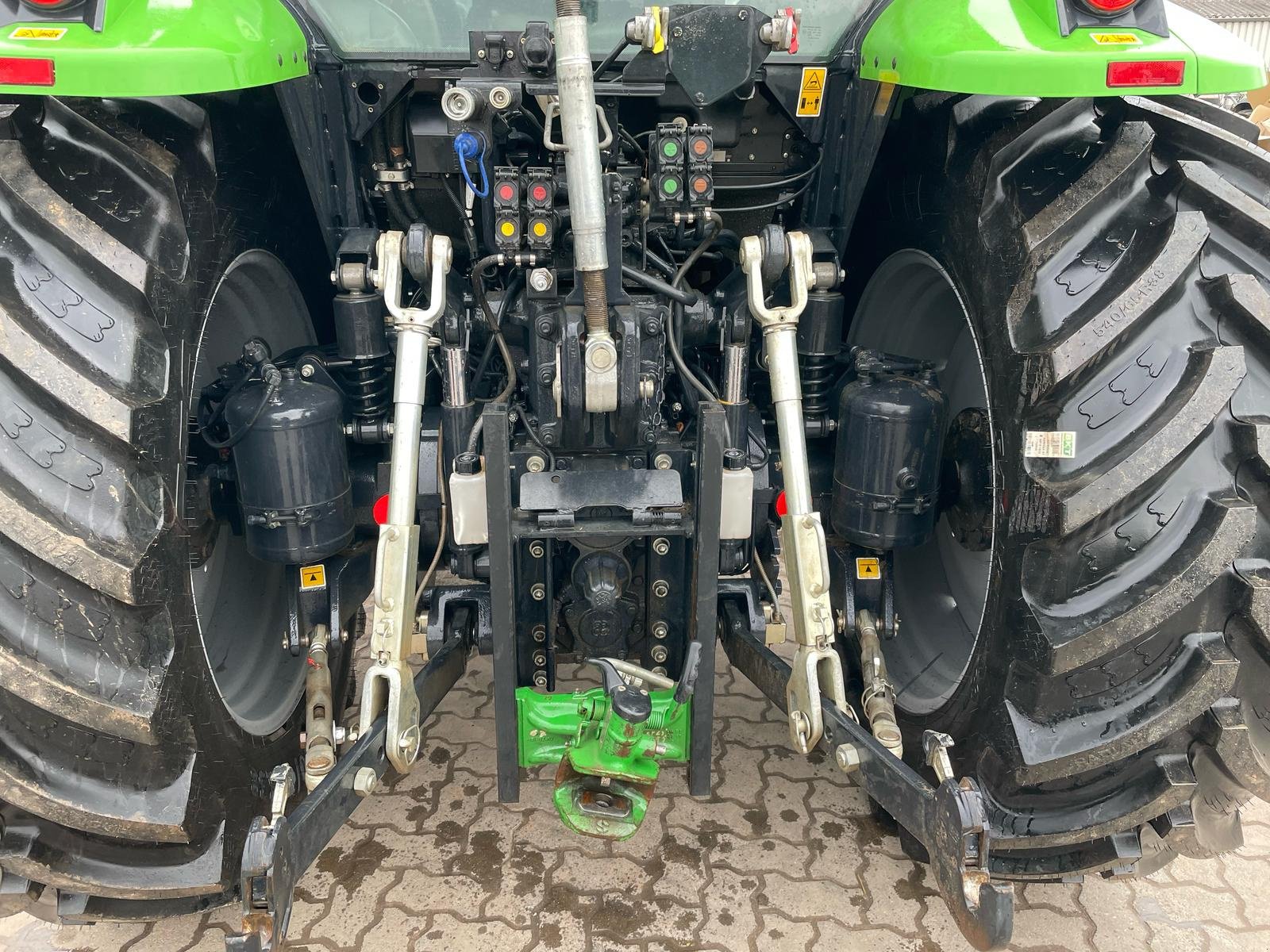 Traktor типа Deutz-Fahr 6115C RV-Shift, Gebrauchtmaschine в Dannstadt-Schauernheim (Фотография 8)