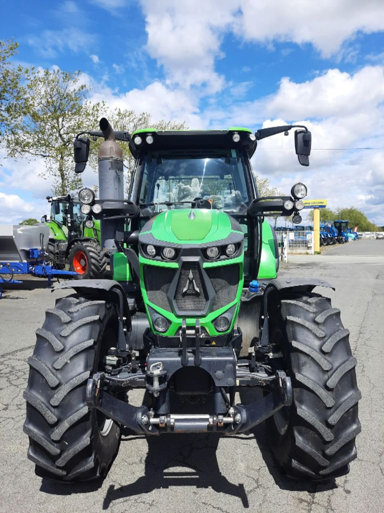Traktor от тип Deutz-Fahr 6120 TTV, Gebrauchtmaschine в Doué-en-Anjou (Снимка 4)