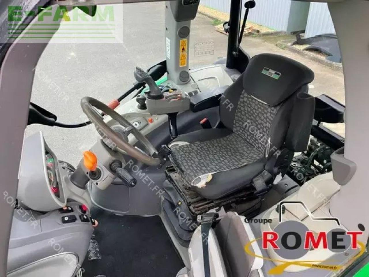 Traktor типа Deutz-Fahr 6120 ttv, Gebrauchtmaschine в GENNES-SUR-GLAIZE (Фотография 5)