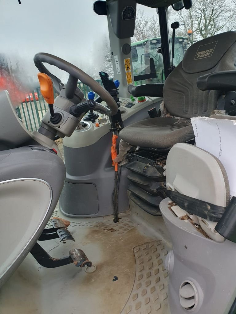 Traktor du type Deutz-Fahr 6120, Gebrauchtmaschine en VALOGNES (Photo 3)