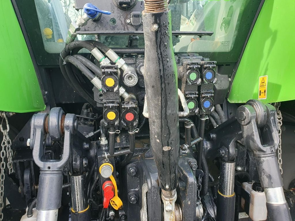 Traktor des Typs Deutz-Fahr 6120, Gebrauchtmaschine in DOMFRONT (Bild 7)