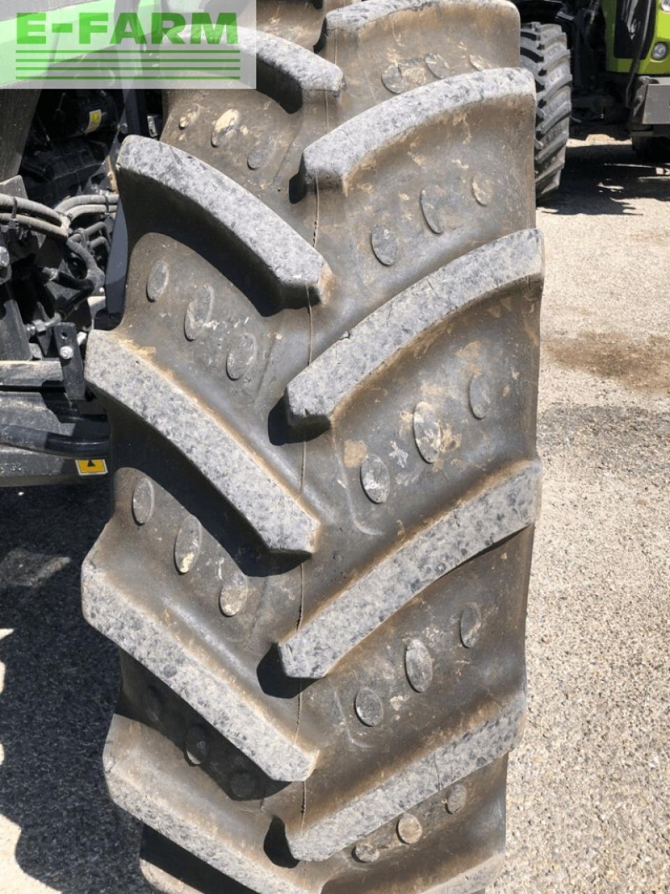 Traktor des Typs Deutz-Fahr 6120, Gebrauchtmaschine in ST ANDIOL (Bild 9)