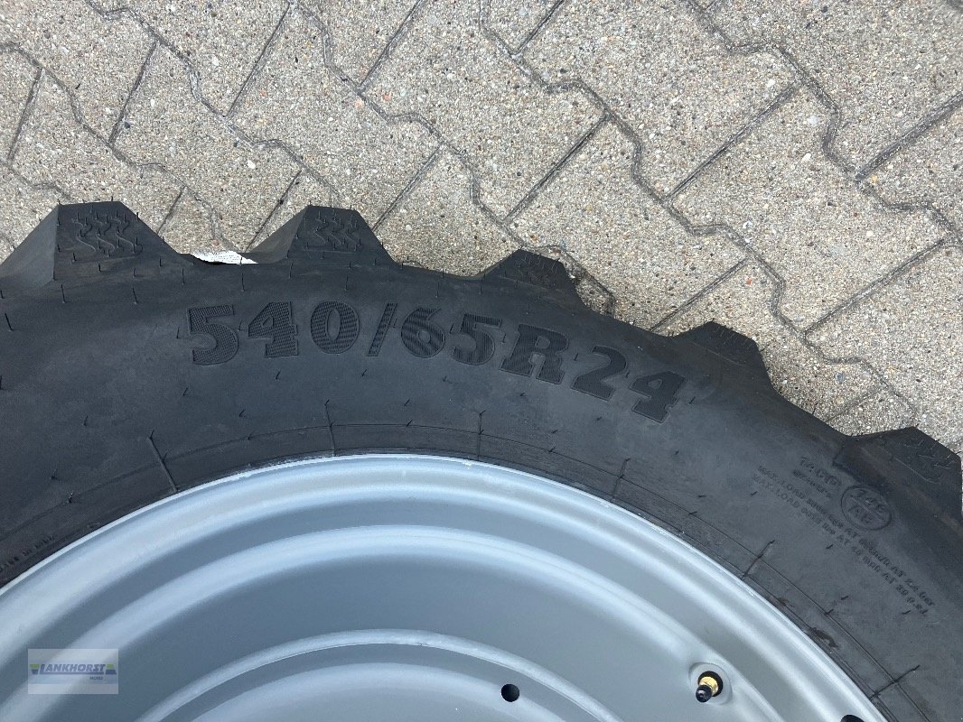 Traktor Türe ait Deutz-Fahr 6125 C MY 2025, Neumaschine içinde Aurich (resim 12)