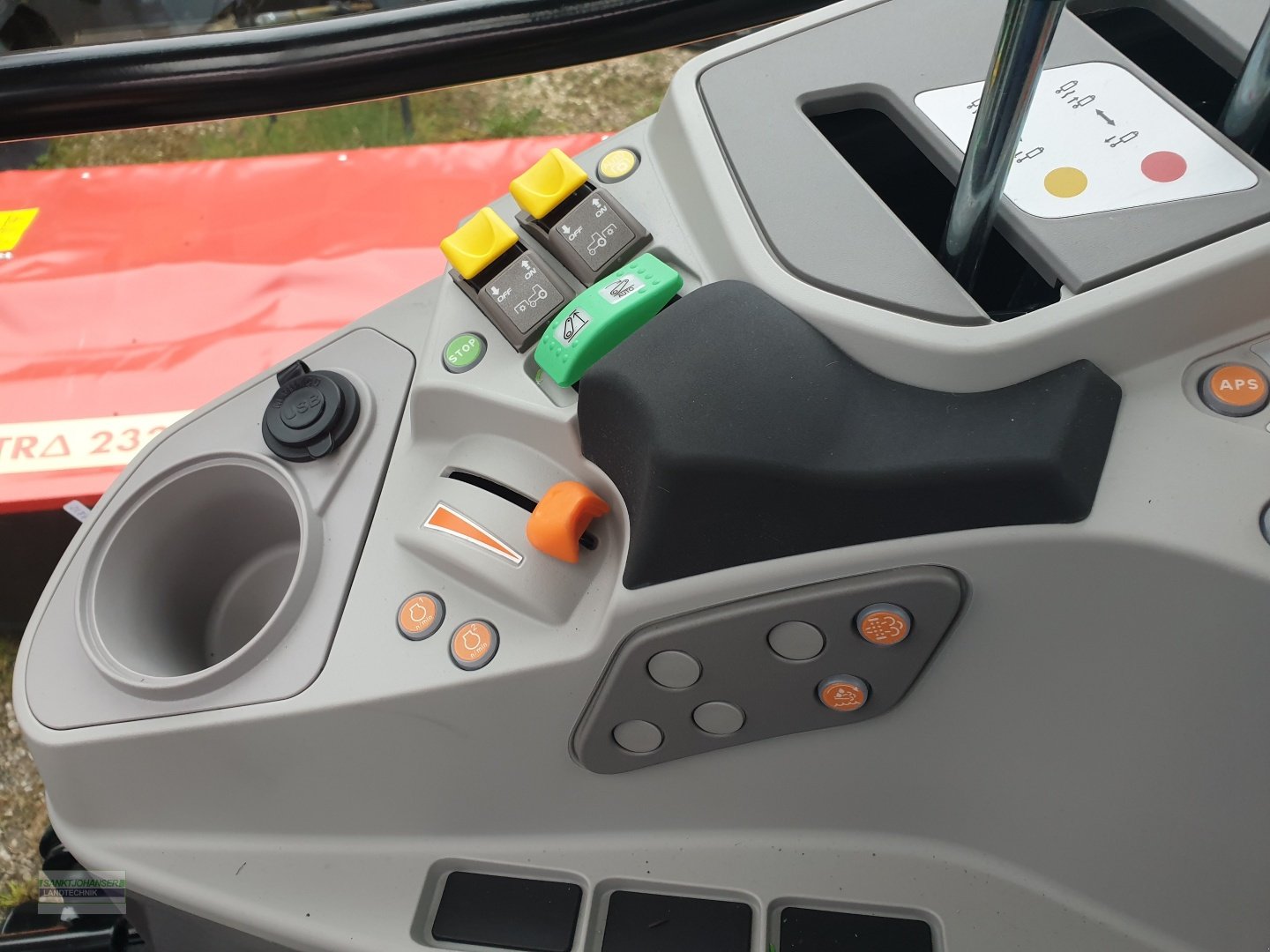 Traktor του τύπου Deutz-Fahr 6125 C Powershift -Aktionspreis-, Neumaschine σε Diessen (Φωτογραφία 13)