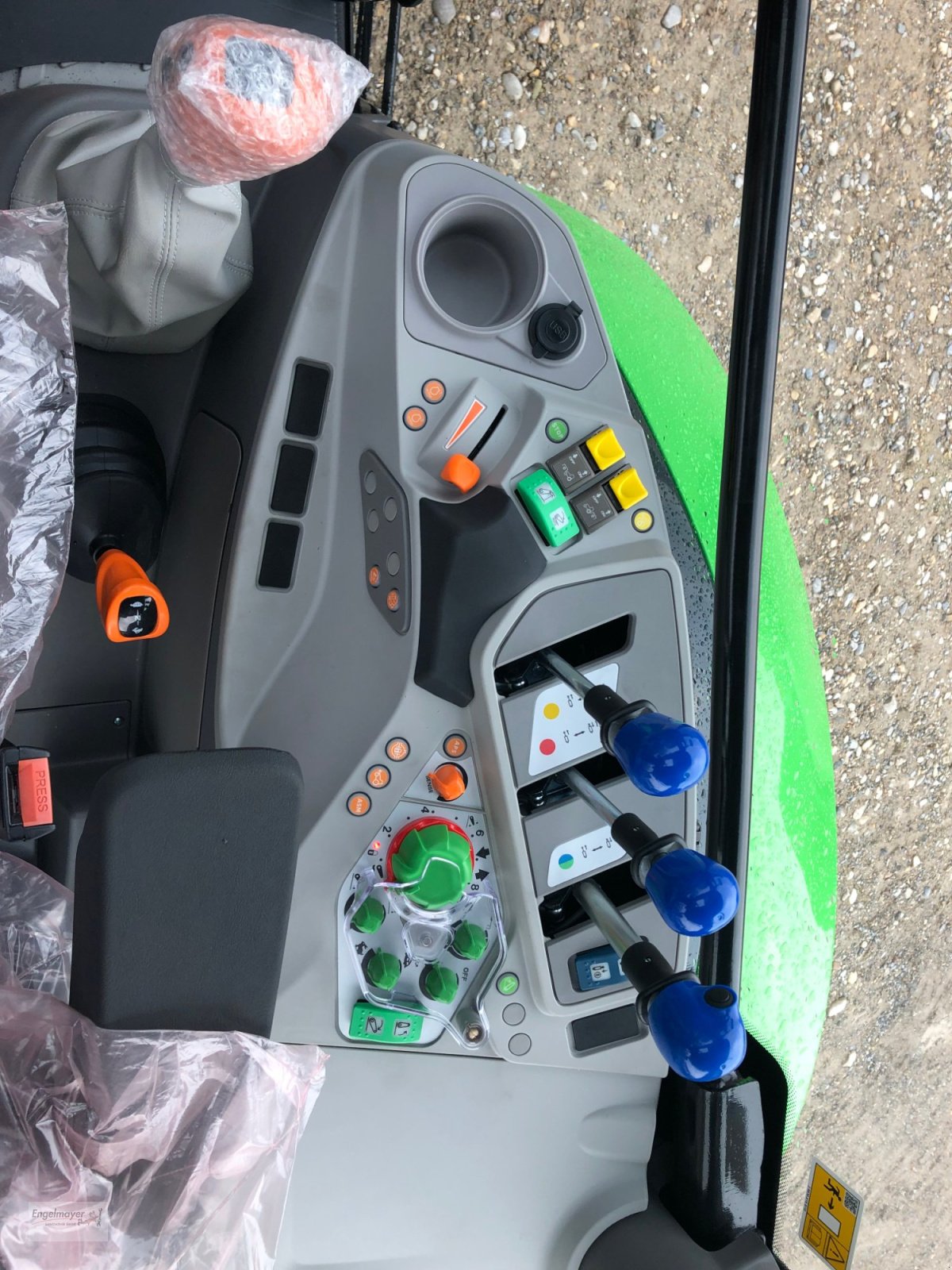 Traktor of the type Deutz-Fahr 6125 C Powershift, Neumaschine in Altusried-Kimratshofen (Picture 7)