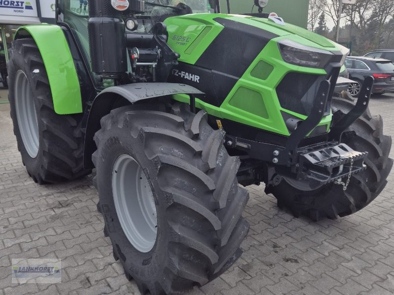 Traktor of the type Deutz-Fahr 6125 C RV-SHIFT, Neumaschine in Wiefelstede-Spohle