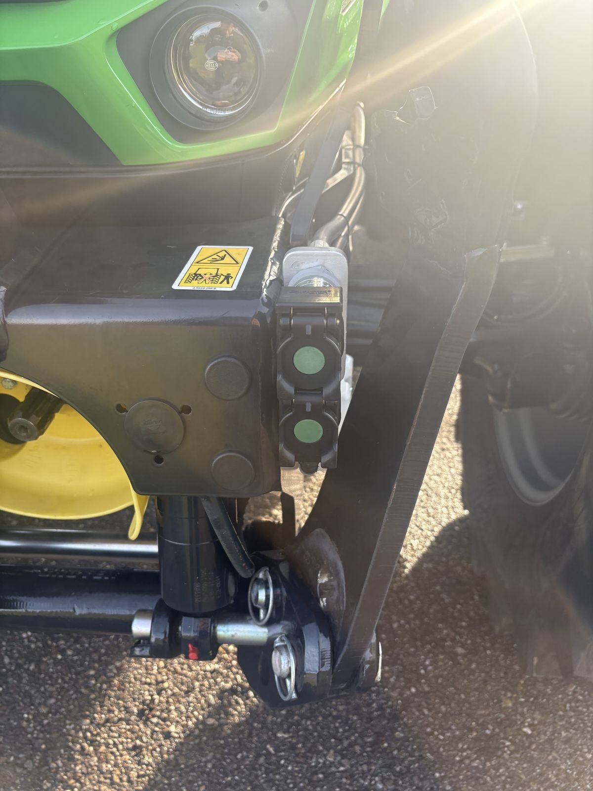 Traktor of the type Deutz-Fahr 6125 C RVSHIFT, Gebrauchtmaschine in Pischelsdorf am Engelbach (Picture 3)