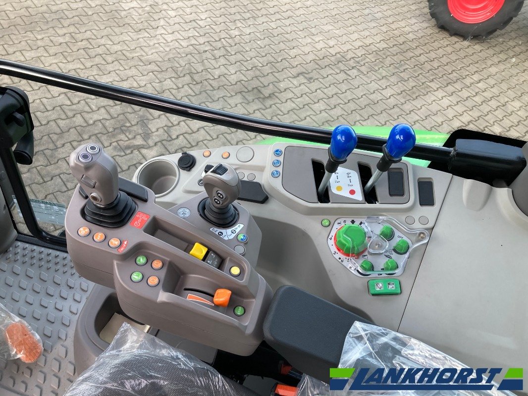 Traktor of the type Deutz-Fahr 6125 C RVSHIFT, Neumaschine in Emsbüren (Picture 13)