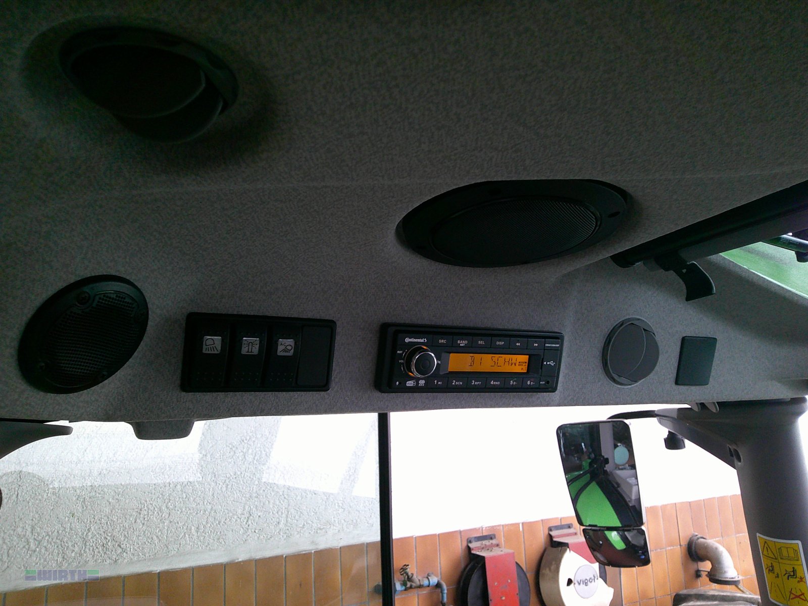 Traktor des Typs Deutz-Fahr 6125 C TTV stufenlos "Abverkauf Werks/Ausstellungsmaschine", Neumaschine in Buchdorf (Bild 15)