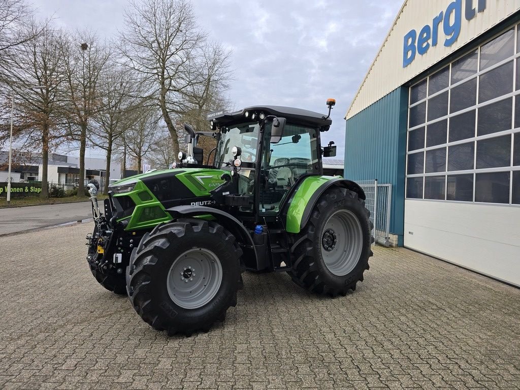 Traktor des Typs Deutz-Fahr 6125 C TTV, Neumaschine in Druten (Bild 3)