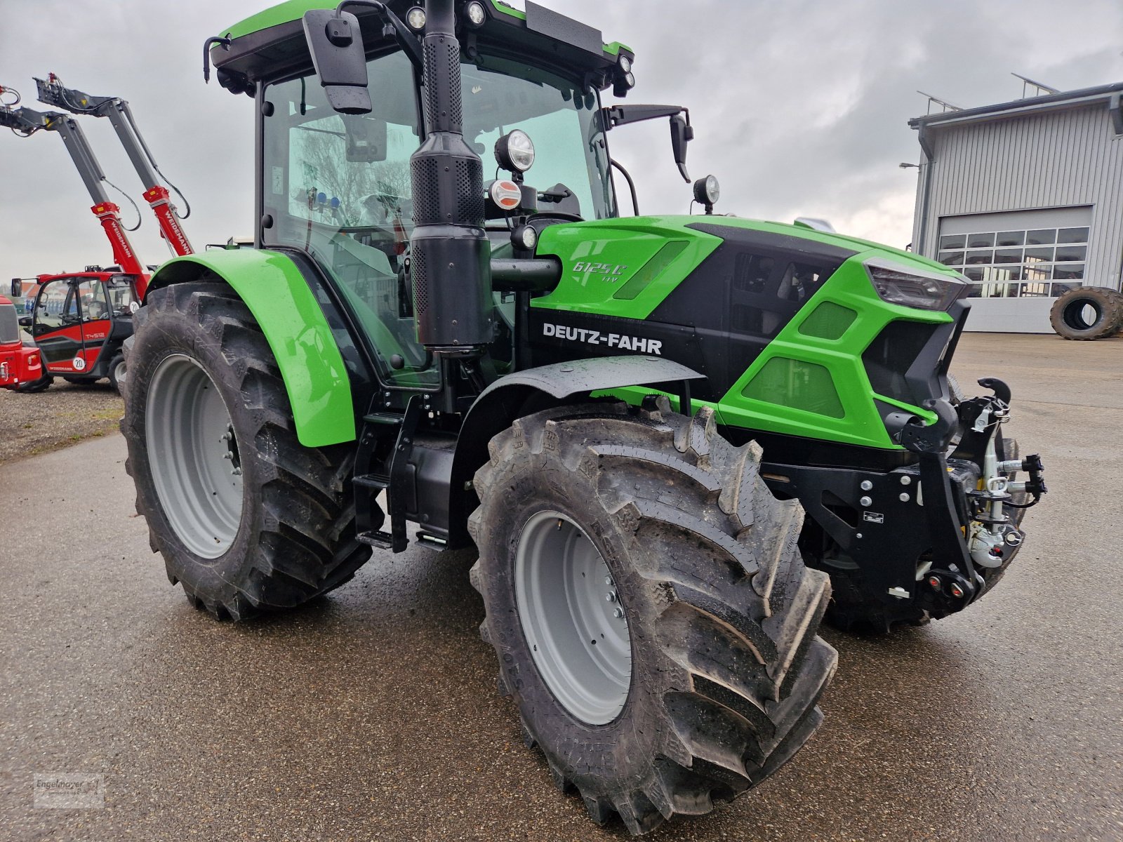 Traktor of the type Deutz-Fahr 6125 C TTV, Neumaschine in Altusried-Kimratshofen (Picture 3)