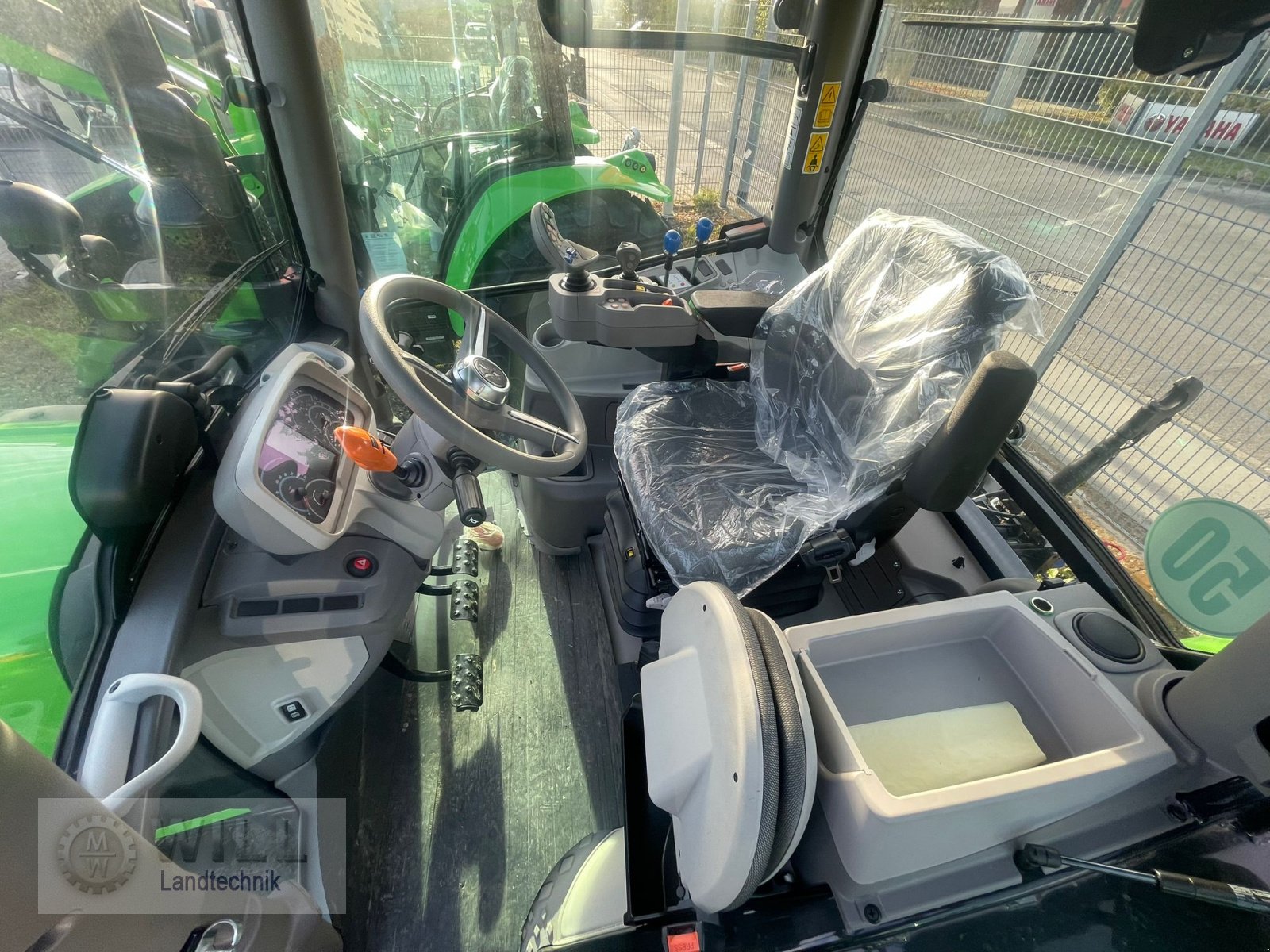 Traktor tip Deutz-Fahr 6125 C TTv, Neumaschine in Rudendorf (Poză 7)