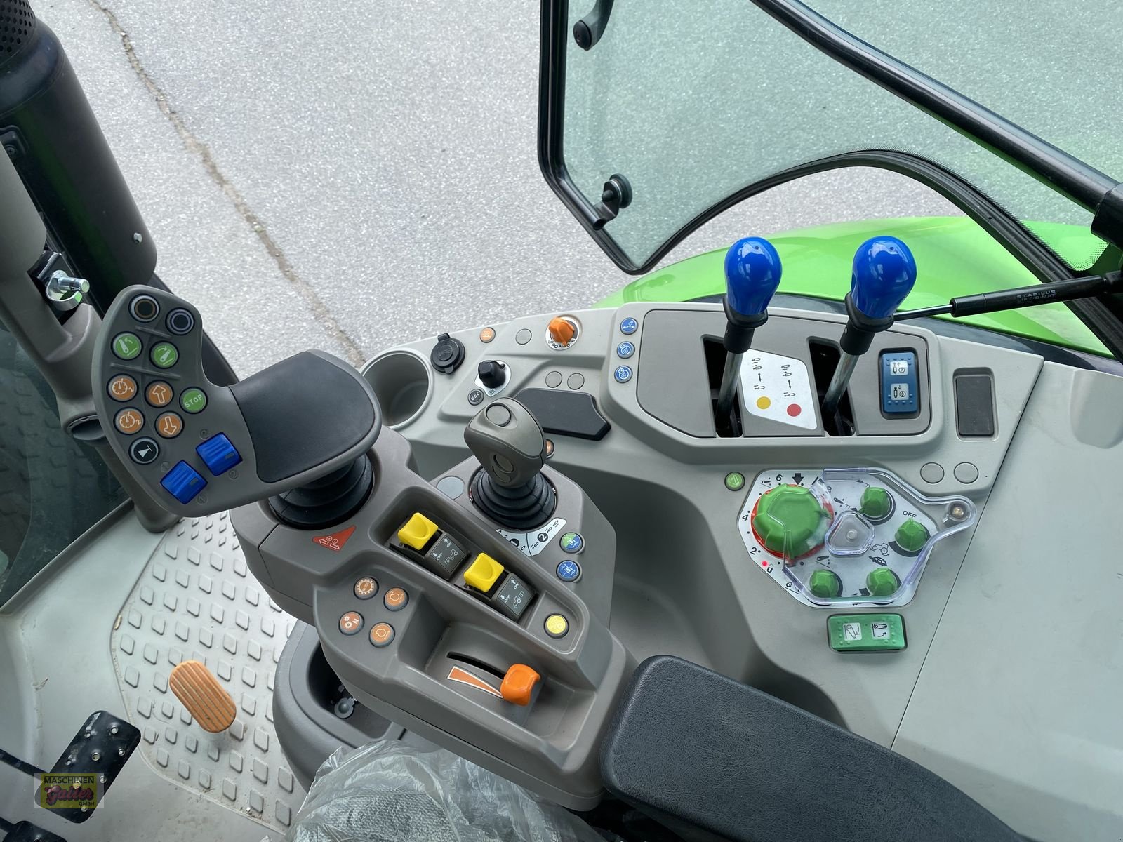 Traktor typu Deutz-Fahr 6125 C TTV, Vorführmaschine v Kötschach (Obrázek 15)