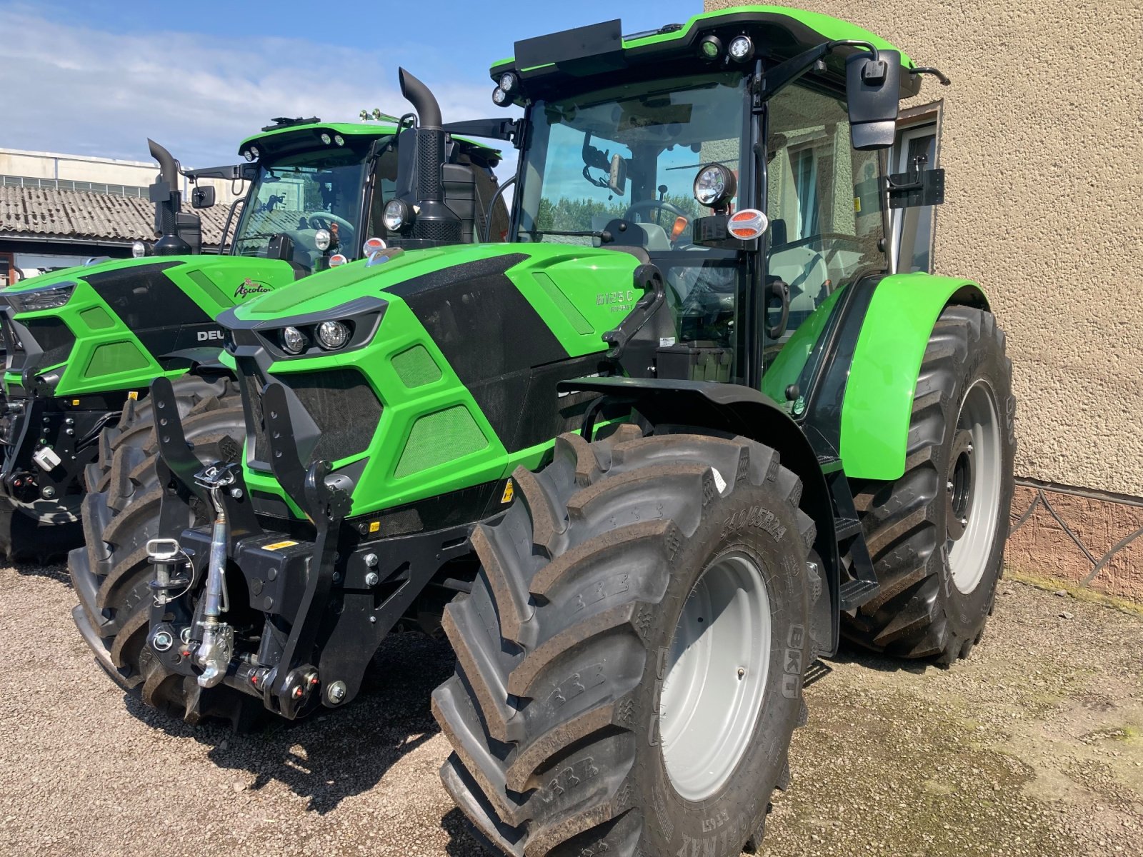 Traktor типа Deutz-Fahr 6125 C, Neumaschine в Jüterbog (Фотография 1)
