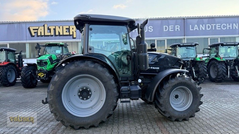 Traktor of the type Deutz-Fahr 6125 C, Gebrauchtmaschine in Büchlberg (Picture 2)