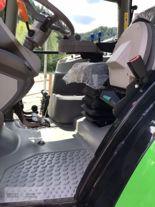 Traktor del tipo Deutz-Fahr 6125 C, Gebrauchtmaschine In Wien (Immagine 2)