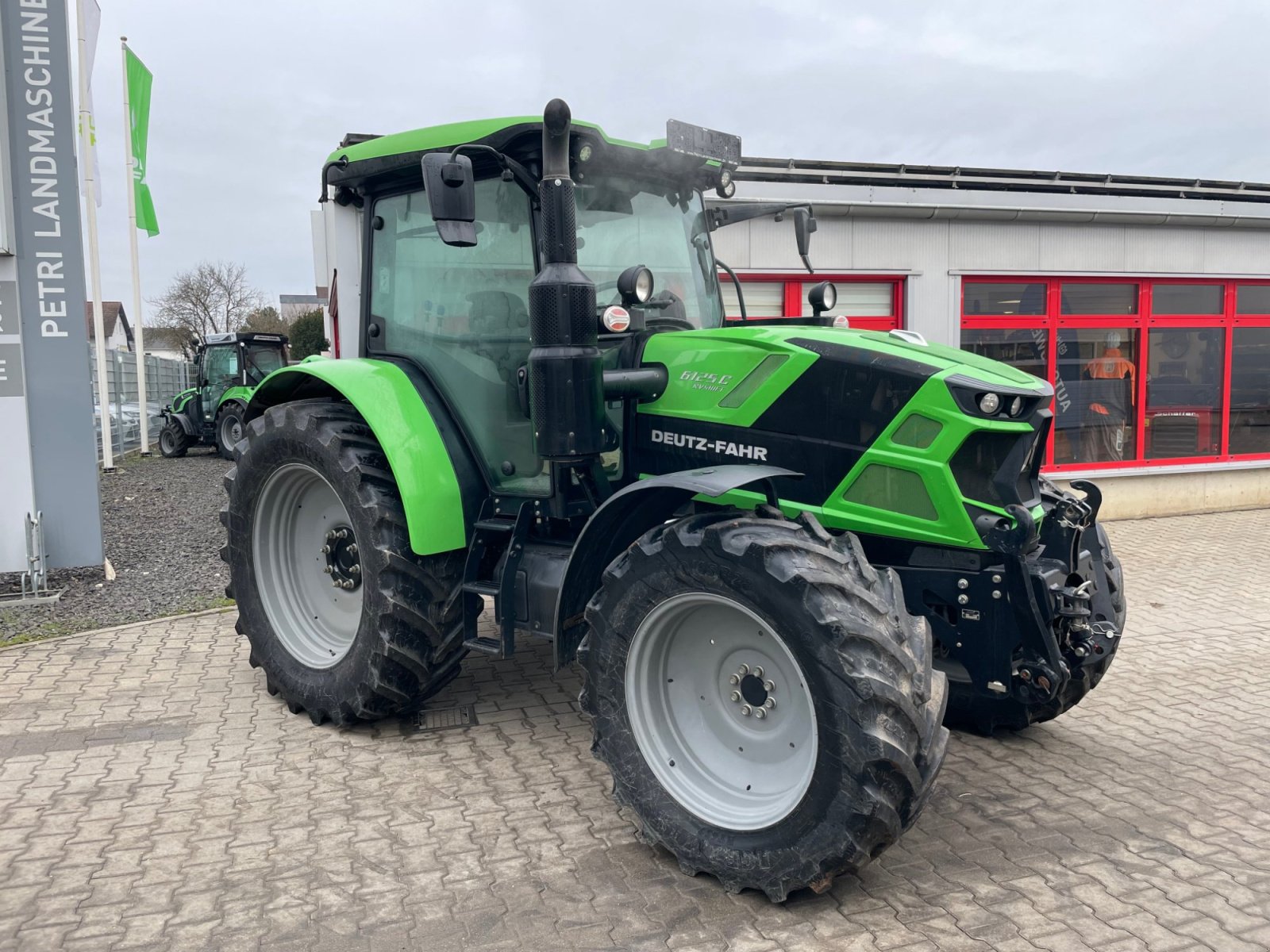 Traktor типа Deutz-Fahr 6125C RV Shift, Gebrauchtmaschine в Dannstadt-Schauernheim (Фотография 3)