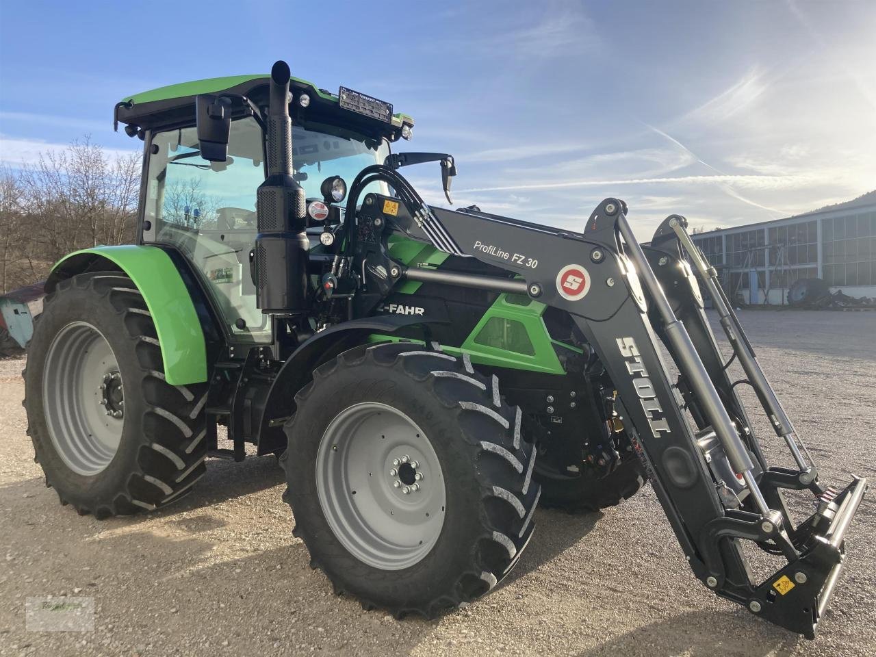 Traktor typu Deutz-Fahr 6125C TTV, Gebrauchtmaschine w Beilngries (Zdjęcie 2)